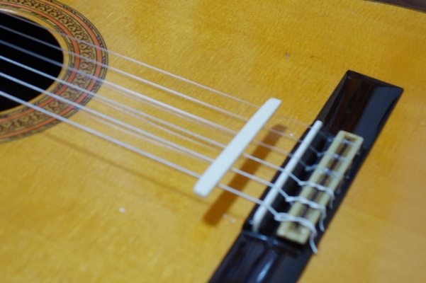 classical_guitar_repair04