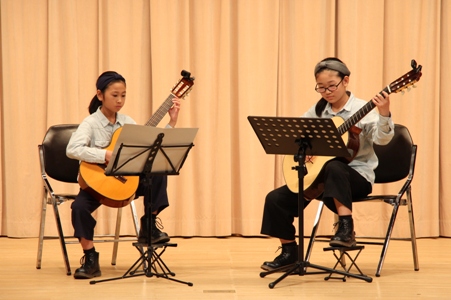 小学生姉妹の2重奏