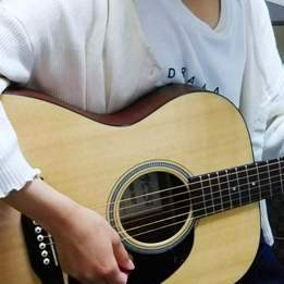 20代の生徒さんがMartin「000-16GT」を購入！ - アズール