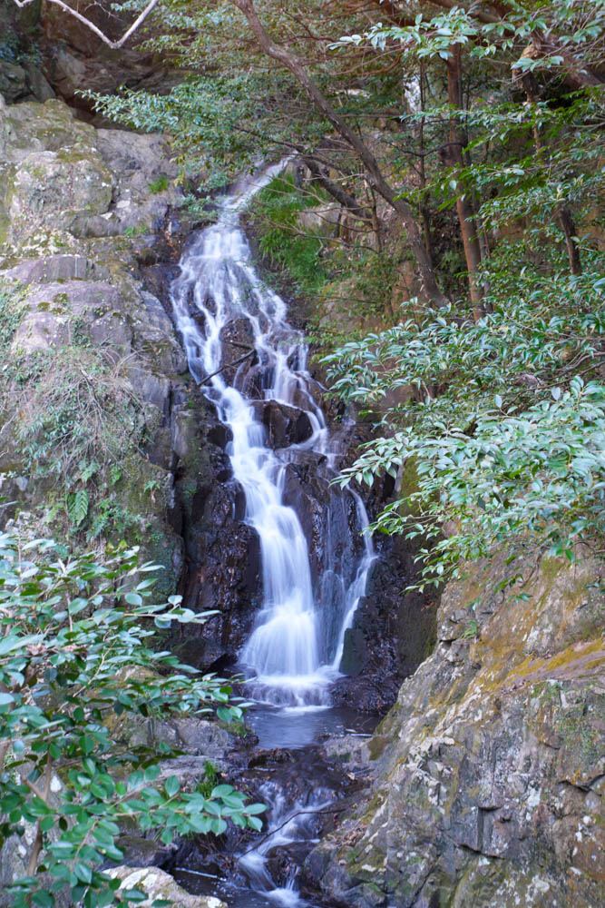 定光寺の滝