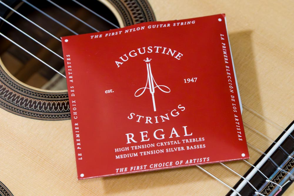 オーガスチン リーガルレッド