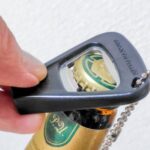 ギターのピンプラーを栓抜きに